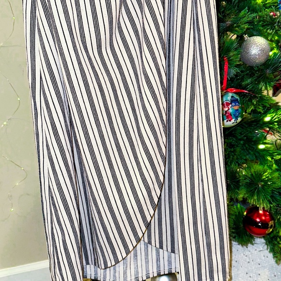 H&M Striped Wrap Midi Dress| Holiday Casual, Brunch, Work Party- Size Small - Picture 4 of 9